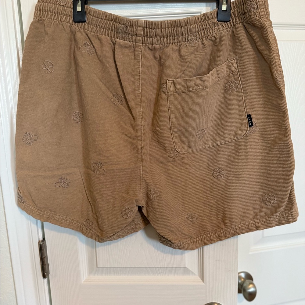 Aeropostale Men's Brown Athletic Shorts - Picture 5 of 6